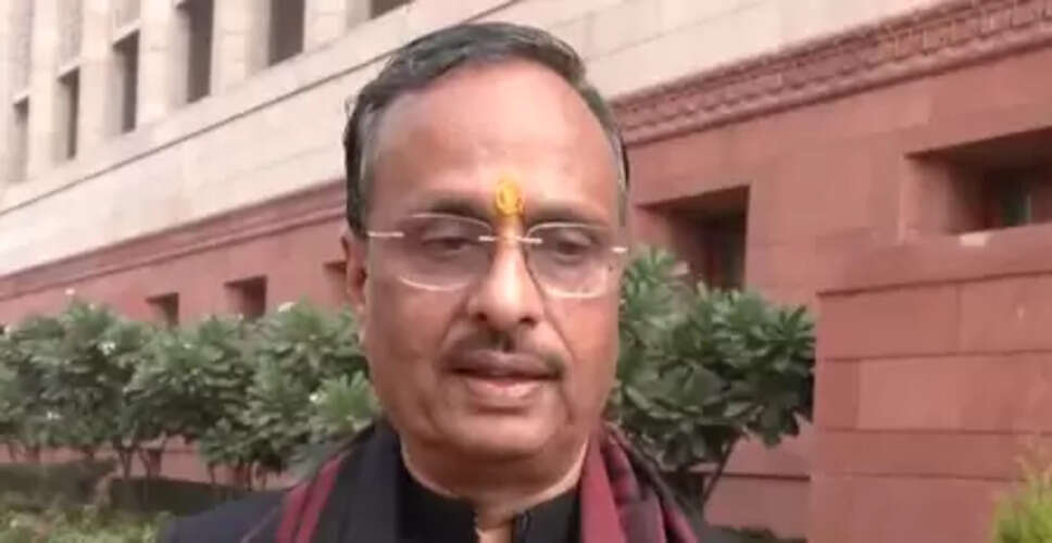 मनरेगा पर दिनेश शर्मा का विपक्ष को जवाब- 'भाजपा बापू को दिल में रखती है'