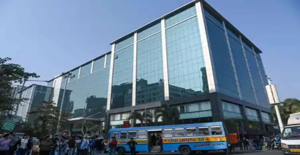 आई-पैक मामले में ईडी का दावा- 'ममता बनर्जी ने दस्तावेज चुराए और डीजीपी ने की मदद'