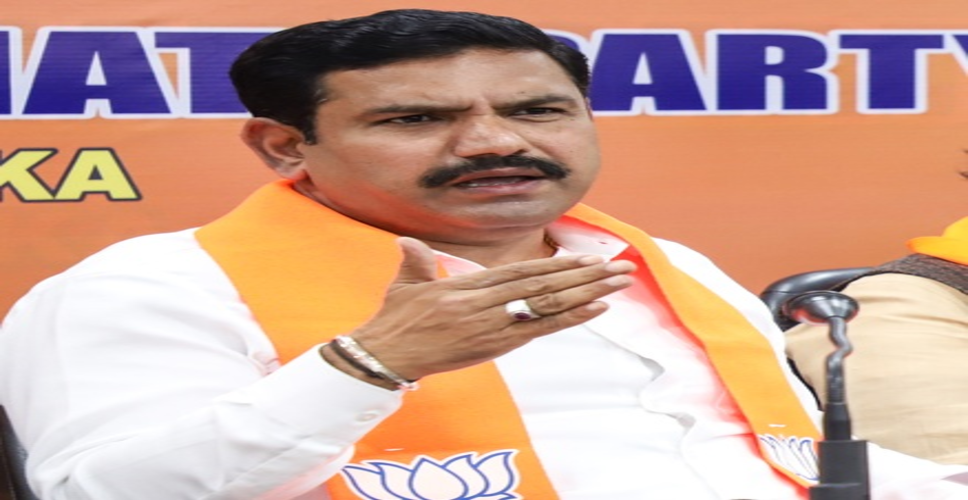 कर्नाटक में छात्र की मौत पर सियासत: पुलिस उत्पीड़न के आरोप, भाजपा ने सरकार से मांगा जवाब