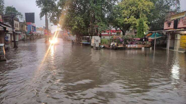 राजस्थान में फिर मेहरबान हुआ मानसून: जयपुर-सवाई माधोपुर में झमाझम बारिश, वीडियो में जाने कई जिलों में जलभराव; 2 अगस्त तक भारी बारिश का अलर्ट