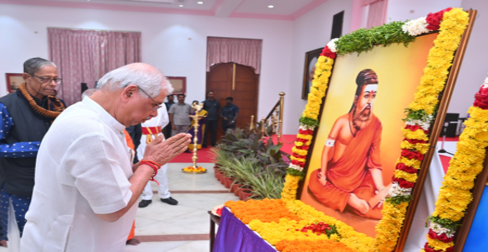 तमिलनाडु के मंत्री अरुण राज ने राज्यपाल के समारोह में भगवा वस्त्र पहने कवि तिरुवल्लुवर के चित्र पर आपत्ति जताई