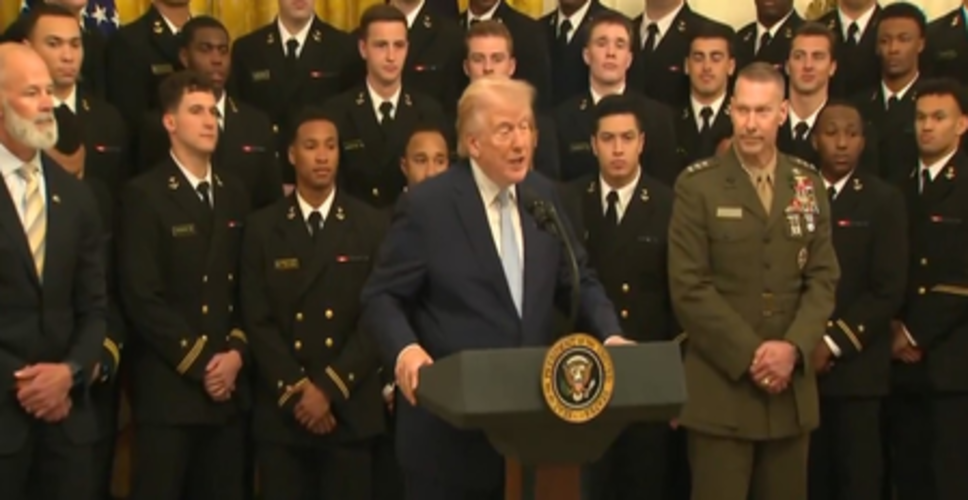 डोनाल्ड ट्रंप का दावा : ईरान के पास बात करने के ल&zwj;िए कोई बचा नहीं, समुद्र की तलहटी में है उनकी नौसेना