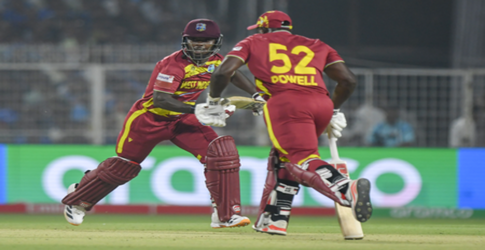 टी20 वर्ल्ड कप: रोस्टन-पॉवेल की धमाकेदार पारियां, सेमीफाइनल के लिए भारत को 196 रनों का लक्ष्य