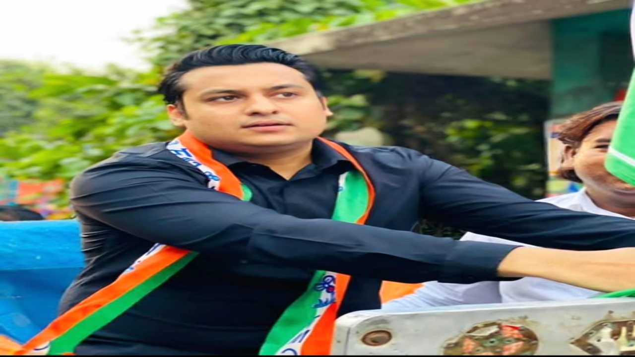 कोलकाता के पूर्व पार्षद शम्स इकबाल 70 लाख की रंगदारी मांगने के आरोप में गिरफ्तार
