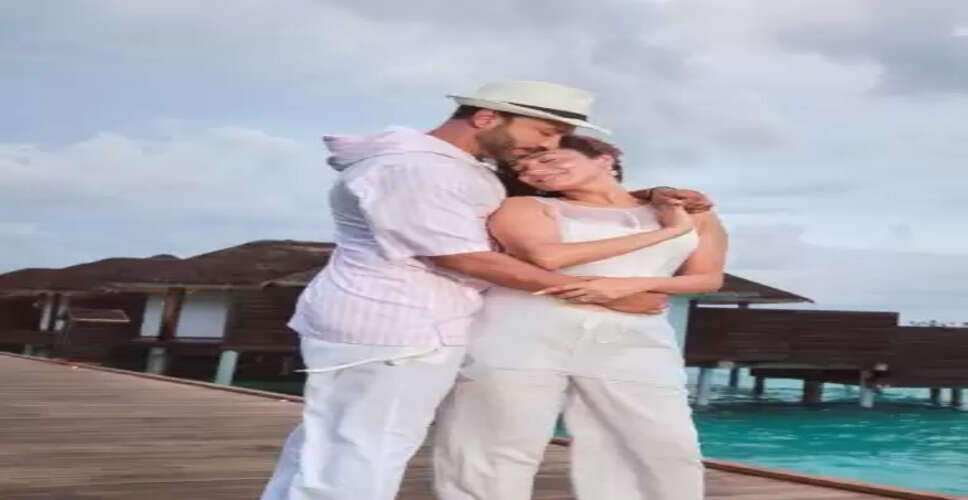 अंकिता लोखंडे के जन्मदिन पर पति विक्की जैन ने लुटाया प्यार