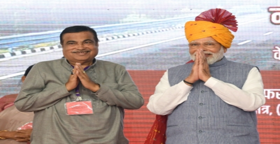 पीएम मोदी ने नितिन गडकरी को दी जन्मदिन की शुभकामनाएं, कामकाज की सराहना