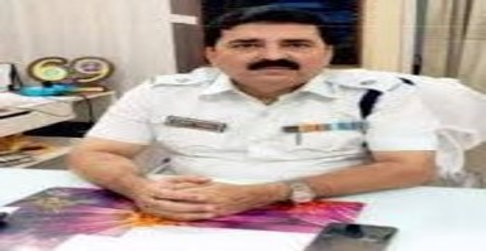 ईडी की कार्रवाई के बाद कोलकाता के डिप्टी कमिश्नर शांतनु सिन्हा बिस्वास की सेवाएं समाप्त