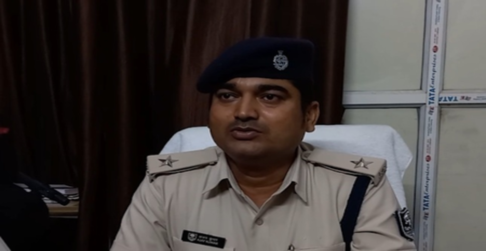 दानापुर&ndash;पुणे स्पेशल ट्रेन के महिला कोच में मिला युवक का शव, जांच में जुटी पुलिस