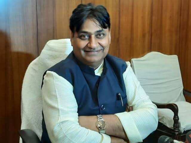 राजस्थान कांग्रेस में फिर दिखी अंदरूनी खींचतान: डोटासरा के बयान पर संदीप चौधरी का पलटवार, वीडियो में जाने X पर लिखा- ‘ऐरे-गैरे नत्थू-खैरे कुछ बन जाते हैं तो पागल हो जाते हैं’