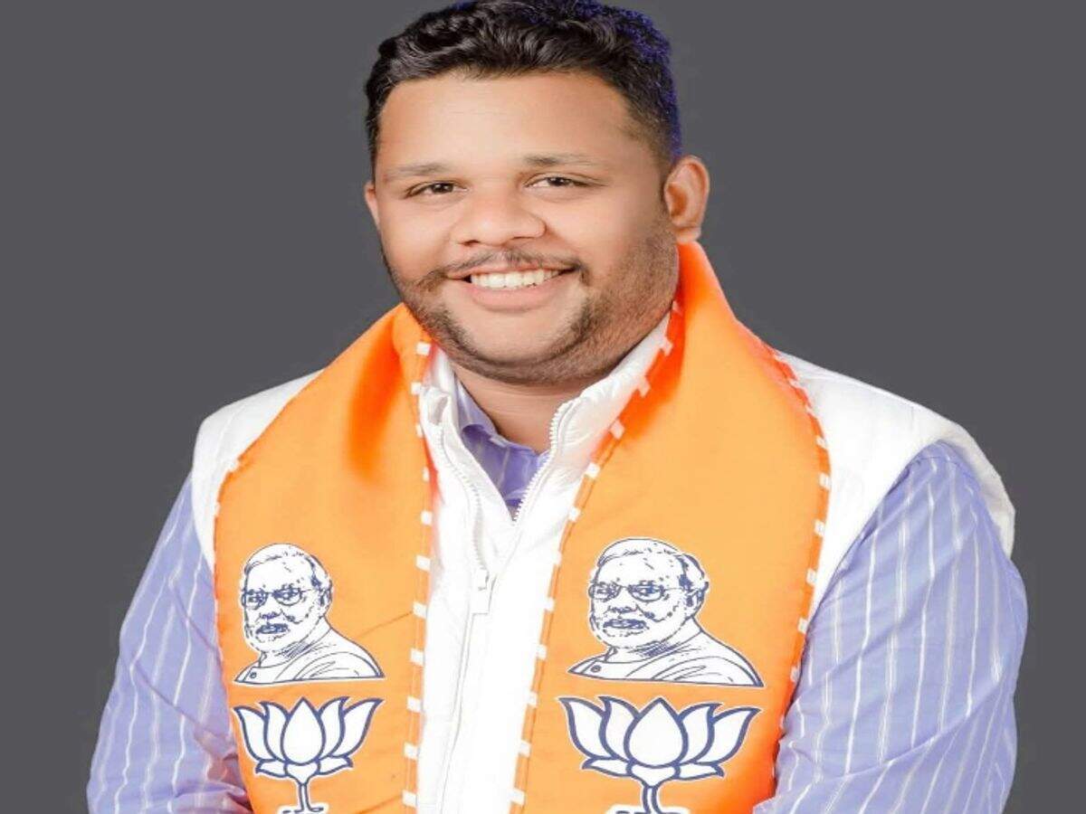 कोटा में भाजपा नेता प्रभात कश्यप पर हमला, फुटेज में देखें परिवार के सदस्य घायल