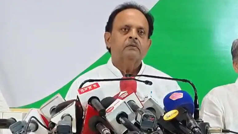 राजस्थान की चिकित्सा व्यवस्था पर उठे सवाल, पूर्व चिकित्सा मंत्री डॉ. रघु शर्मा ने सरकार को घेरा