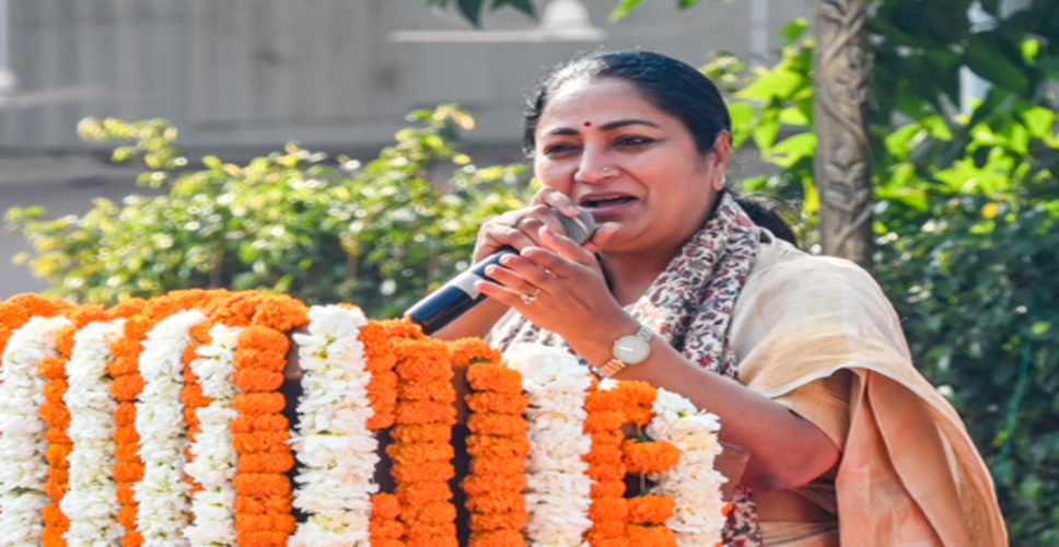 दिल्ली: सीएम रेखा गुप्ता ने प्रदूषण नियंत्रण में दिल्ली मेट्रो की भूमिका को सराहा