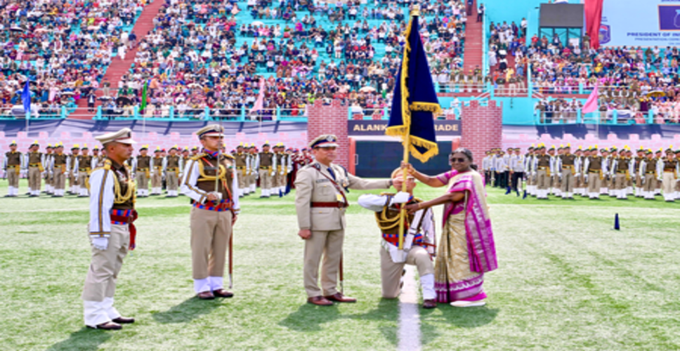 पुलिस को नागरिकों का सहयोगी और मार्गदर्शक बनना चाहिए : राष्ट्रपति मुर्मु