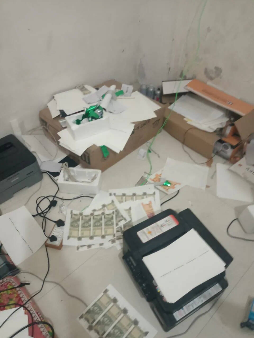 यूपी के सहारनपुर में नकली नोट फैक्टरी पर जयपुर पुलिस की रेड, देश भर में चल रहा था नोट सप्लाई का खेल