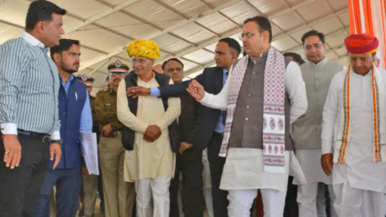 अजमेर में पीएम मोदी की रैली की तैयारियों का जायजा लेने सीएम भजनलाल शर्मा पहुंचे, अधिकारियों को दिए कड़े निर्देश