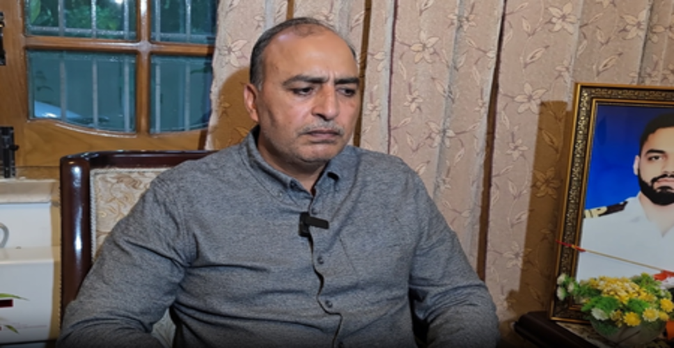 पहलगाम हमले की पहली बरसी: लेफ्टिनेंट विनय नरवाल की याद में पिता का छलका दर्द, बोले- 'पहले जैसी नहीं रही जिंदगी'