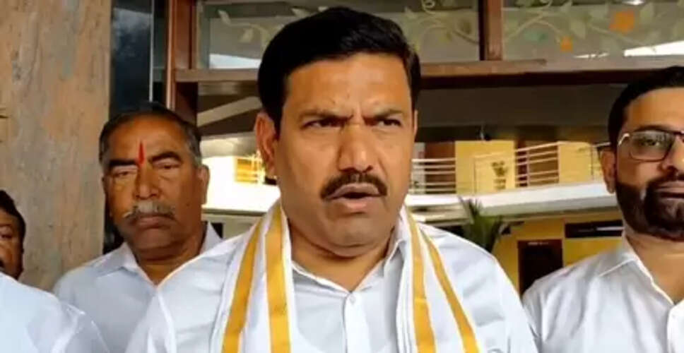 भाजपा प्रदेश अध्यक्ष ने लगाया &lsquo;गृह लक्ष्मी योजना&rsquo; में अनियमितता बरतने का आरोप, कहा-कर्नाटक सरकार रुख स्पष्ट करे