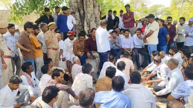 उदयपुर के मावली में दर्दनाक हादसा: बिजली विभाग की लापरवाही से कर्मचारी की करंट लगने से मौत, घर में छाया मातम