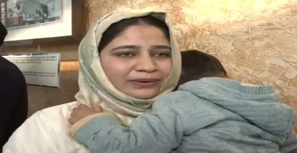 वीरता के लिए जवानों को दिया गया 'सेना पदक', शहीद की पत्नी बोलीं- हमारे लिए यह गर्व की बात