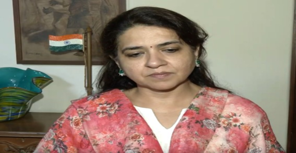 कांग्रेस पर शिवसेना नेता शाइना एनसी का तंज- एलपीजी मामले में कब तक झूठ बोलेंगे