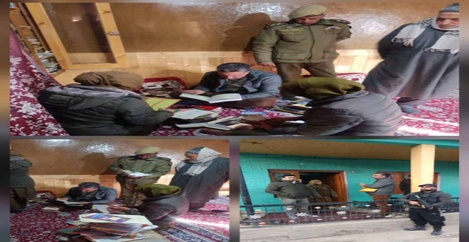 बारामूला में प्रतिबंधित संगठन के खिलाफ बड़ी कार्रवाई, जम्मू-कश्मीर इत्तिहादुल मुस्लिमीन से जुड़े ठिकानों पर छापे