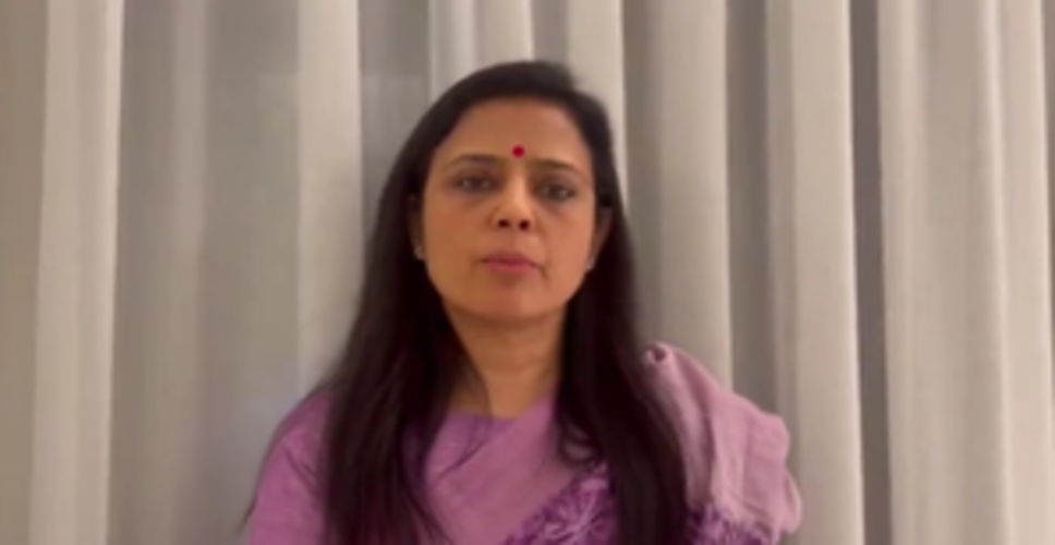 कैश फॉर क्वेरी मामला: महुआ मोइत्रा को सुप्रीम कोर्ट का नोटिस, लोकपाल की शक्तियों की सीमा पर करेगा विचार