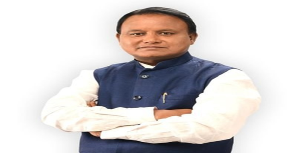 भुवनेश्वर होर्डिंग हादसा: मृतकों के परिजनों को 4-4 लाख रुपए की आर्थिक मदद