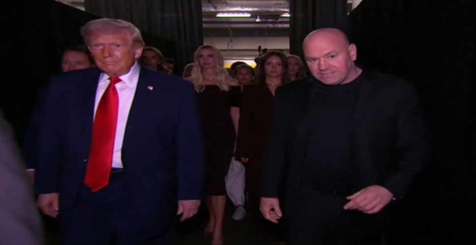 ईरान-अमेरिका वार्ता विफल होने के बीच राष्ट्रपति ट्रंप यूएफसी इवेंट में हुए शामिल, लोगों ने की आलोचना