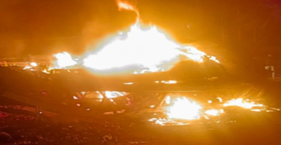 आंध्र प्रदेश : चलती बस में अचानक लगी भीषण आग, बाल-बाल बचे यात्री