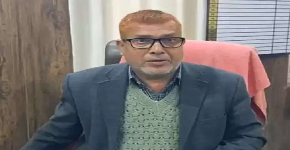 चंबा के एलीमेंट्री शिक्षा डिप्टी डायरेक्टर ने की अभिभावकों से अपील, बच्चों को फोन से रखें दूर