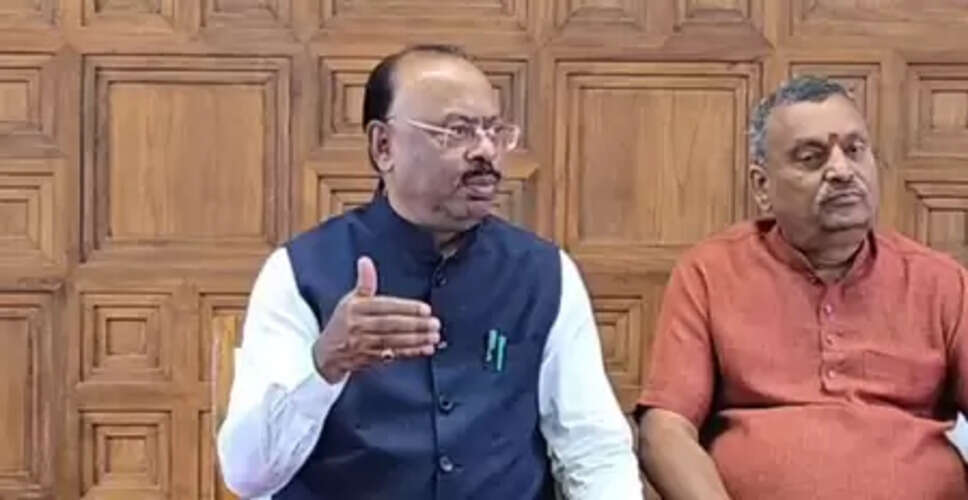 चंद्रशेखर बावनकुले ने फडणवीस को बताया महाराष्ट्र का ब्रांड, बोले-विपक्ष का 'एटम बम' विफल