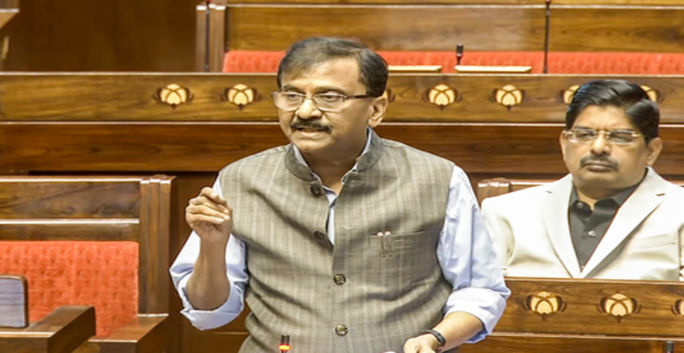 ईरान में एयर स्ट्राइक से फैल रहा जहरीला धुआं, ब्लैक रेन हो सकती है खतरनाक : संजय राउत