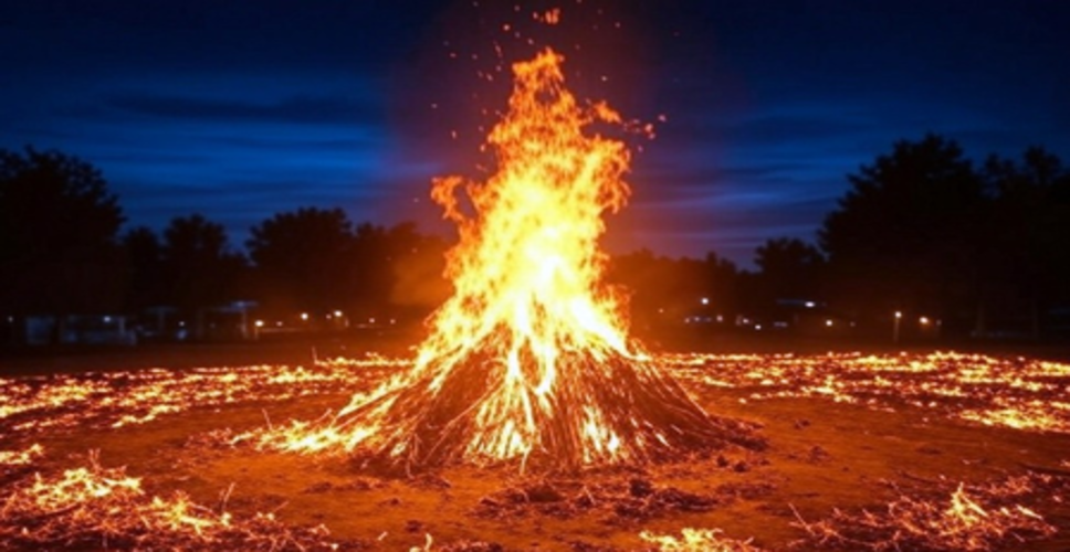 होली के रंगों में डूब जाता है ये पूरा गांव, लेकिन सदियों से नहीं जलती होलिका