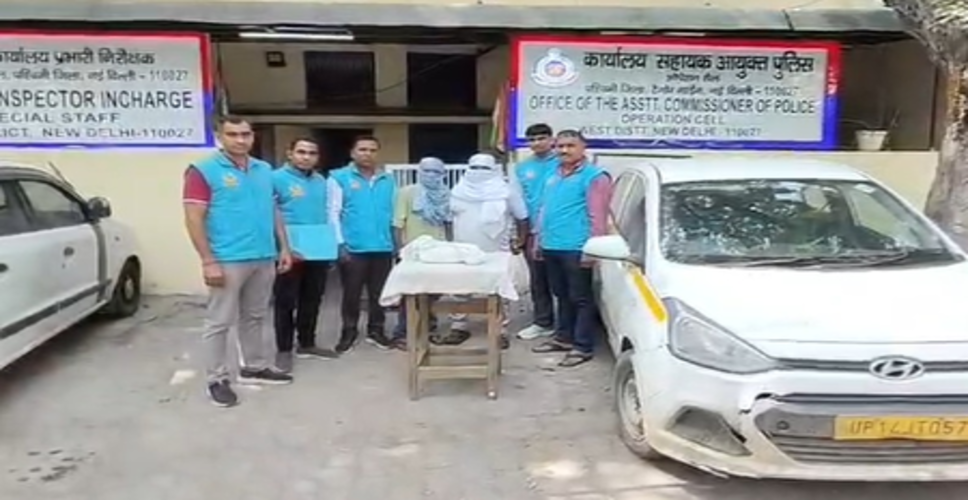 पश्चिमी जिला स्पेशल स्टाफ ने शातिर चोरों के गिरोह का किया भंडाफोड़, दो चोर गिरफ्तार