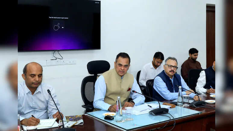 पश्चिम एशिया तनाव के बीच राजस्थान सरकार अलर्ट, मुख्य सचिव ने की आपूर्ति व्यवस्था की समीक्षा