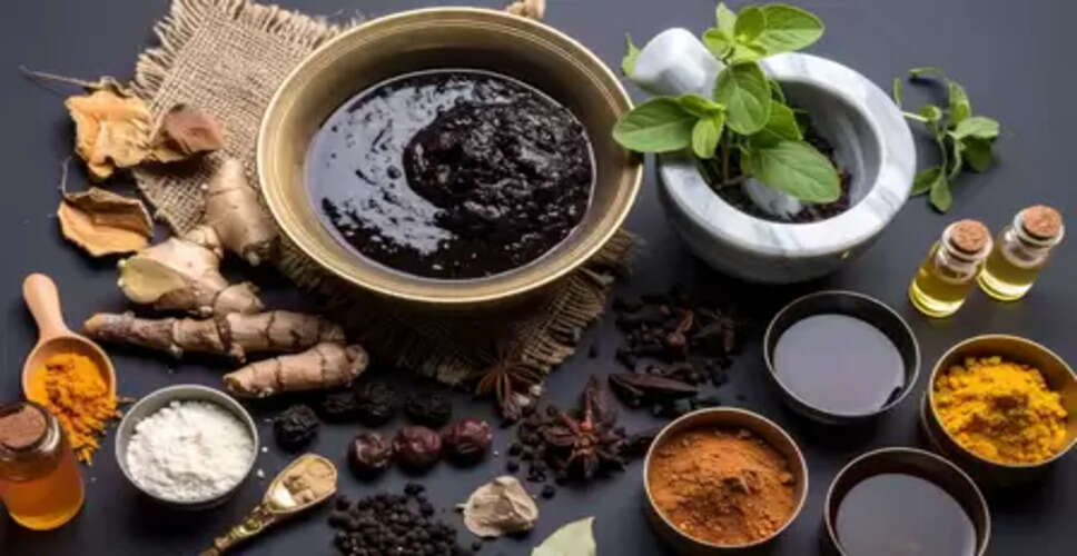 सर्दियों में च्यवनप्राश क्यों है अभेद्य कवच? आयुर्वेद से जानें फायदे और सेवन का सही तरीका