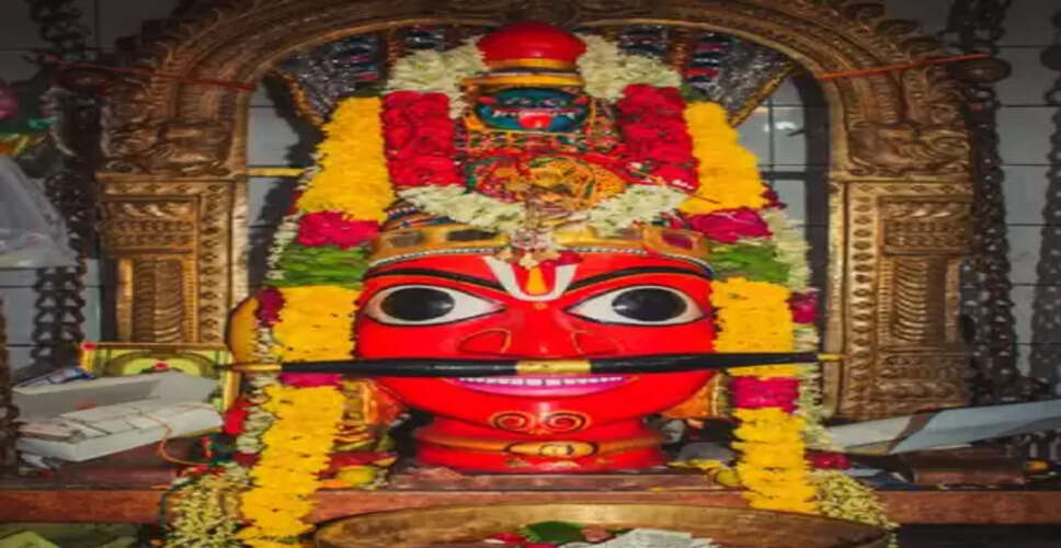 कूथंडावर मंदिर की अनोखी परंपरा, पहले विवाह फिर मौत का मातम