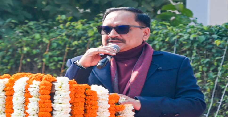 दिल्ली भाजपा अध्यक्ष ने &lsquo;ग्रीन बजट&rsquo; पर सवाल उठाने के लिए आम आदमी पार्टी की आलोचना की