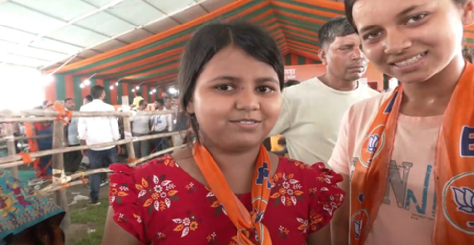 पीएम मोदी के लिए खास पेंटिंग बनाकर लाईं बैरकपुर की समीरा, बोलीं- अब चिट्ठी का इंतजार