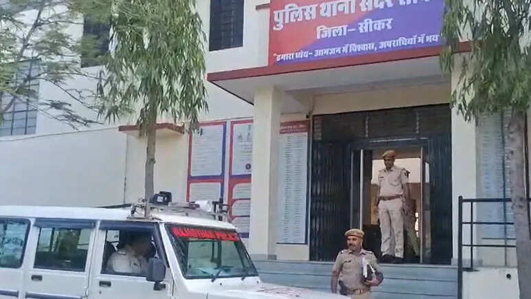 सीकर में नकली बीज जांच टीम से मारपीट, व्यापारी ने लगाया 20 लाख रुपये रिश्वत मांगने का आरोप