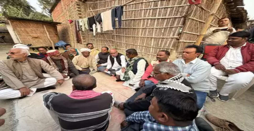 मुजफ्फरपुर: सुसाइड मामलों में पीड़ित परिवार से मिले कांग्रेस प्रदेश अध्यक्ष, राजद ने जांच टीम गठित की