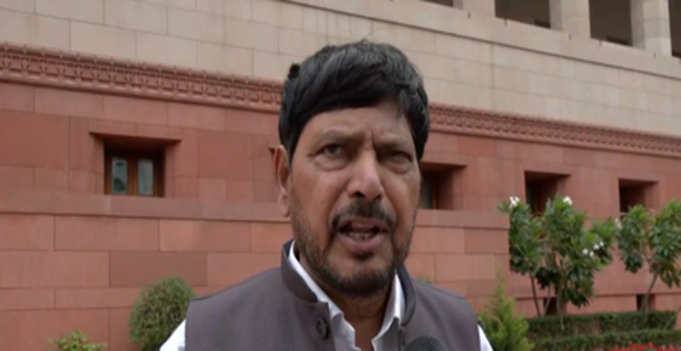 तमिलनाडु में डीएमके की सरकार को उखाड़ फेंकना है : रामदास आठवले