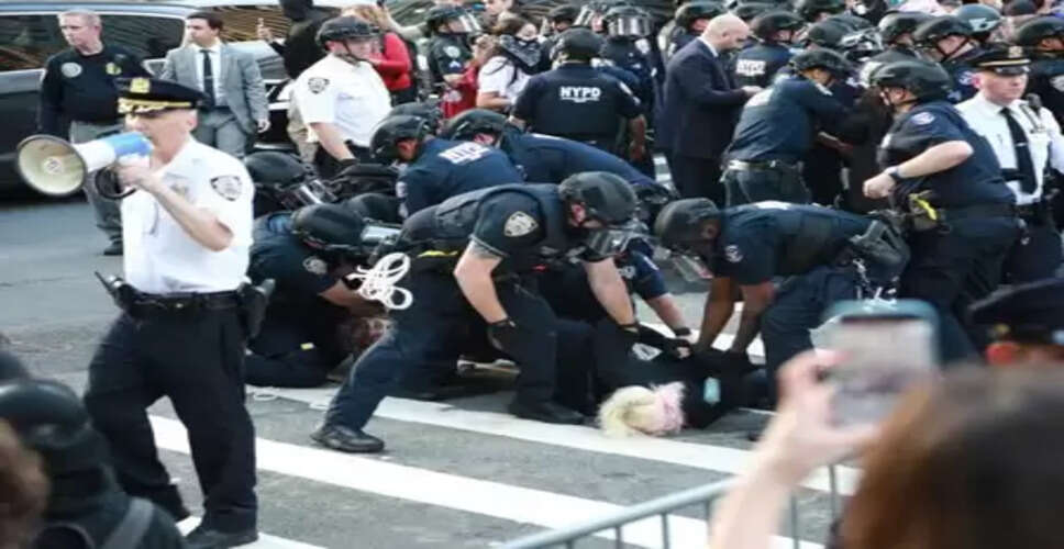 आईसीई के विरोध में सड़कों पर उतरा कैलिफोर्निया; कई शहरों में विरोध प्रदर्शन