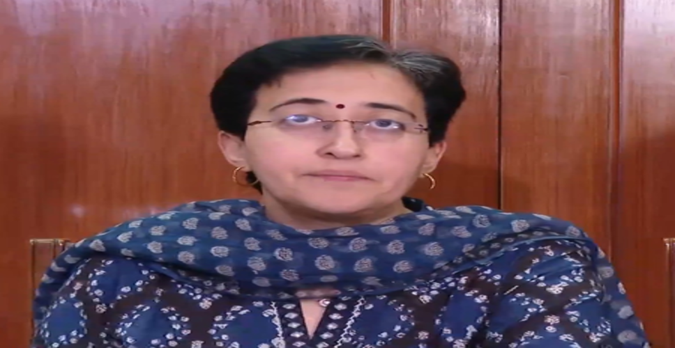 'मोदी की गारंटी' पर आतिशी का तंज, पूछा- दिल्ली की महिलाओं के 2500 रुपये कहां गए?