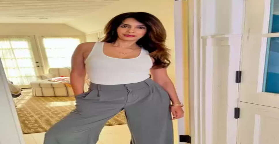 बिहार में फिल्म शूट करना चाहती हैं मल्लिका शेरावत, बोलीं- &lsquo;मैं रवि किशन की फैन&rsquo;