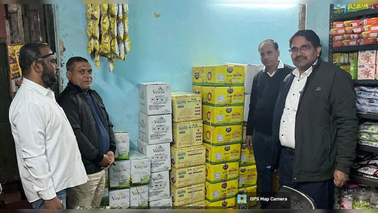 380 रुपये प्रति किलो बेच रहा था देसी घी, भनक लगते ही पहुंच गई खाद्य विभाग की टीम