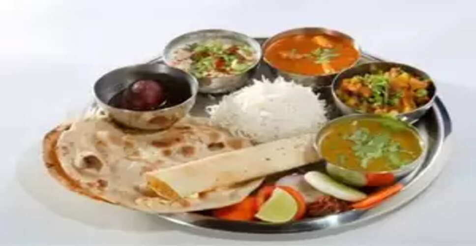 मार्च में शाकाहारी थाली की कीमत स्थिर रही, मांसाहारी थाली सस्ती हुई