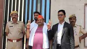रिसोर्ट मालिक और भाजपा नेता के विवाद का वीडियो वायरल, राजीनामे की धमकी