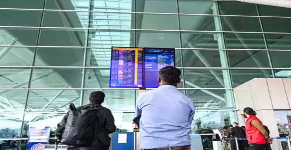 उत्तरी भारत में घने कोहरे और कम दृश्यता के चलते हवाई यातायात प्रभावित