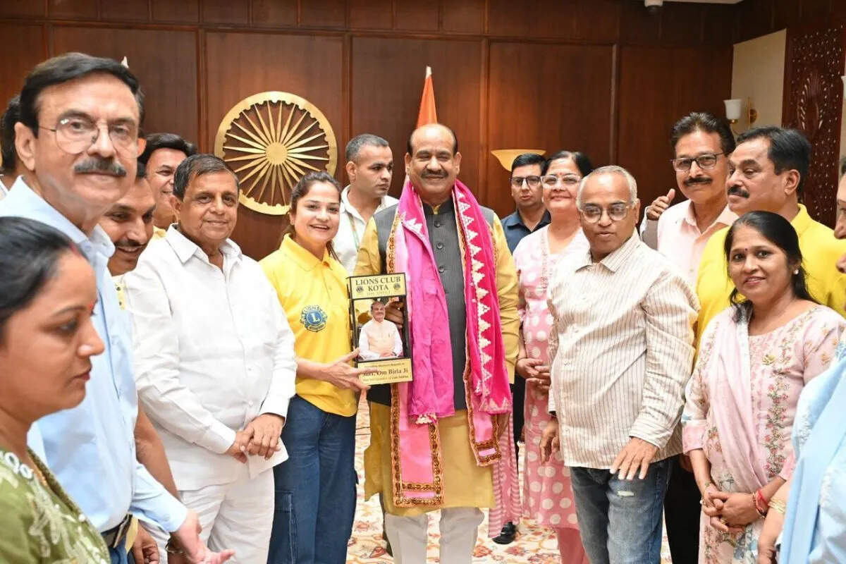 लायंस क्लब कोटा की सद्भावना यात्रा, दिल्ली में लोकतंत्र की कार्यप्रणाली को समझा